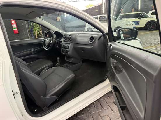 VOLKSWAGEN-SAVEIRO-2018