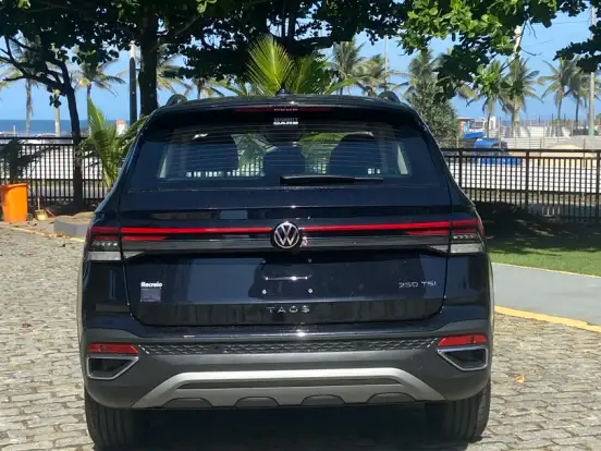 VOLKSWAGEN-TAOS-1.4 250 TSI TOTAL FLEX COMFORTLINE AUTOMÁTICO VOLKSWAGEN-TAOS-2025