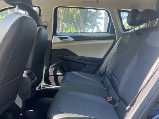VOLKSWAGEN-TAOS-1.4 250 TSI TOTAL FLEX COMFORTLINE AUTOMÁTICO VOLKSWAGEN-TAOS-2025