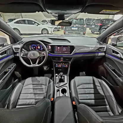 VOLKSWAGEN-TAOS-2024