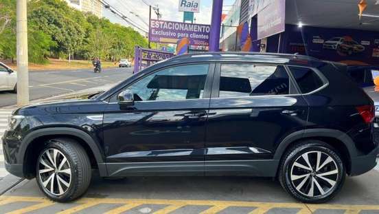VOLKSWAGEN-TAOS-2025