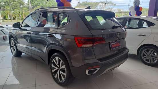 VOLKSWAGEN-TAOS-2025