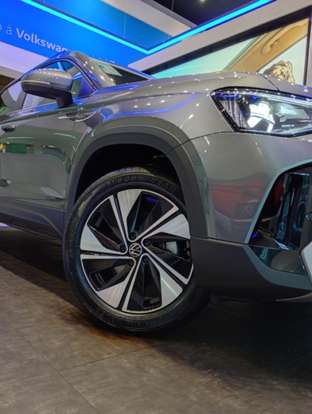 VOLKSWAGEN-TAOS-2026