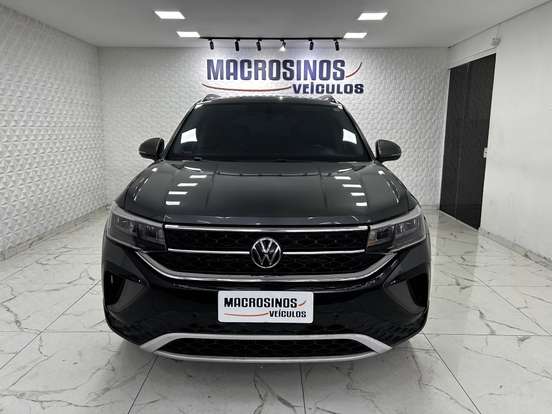 VOLKSWAGEN-TAOS-2022