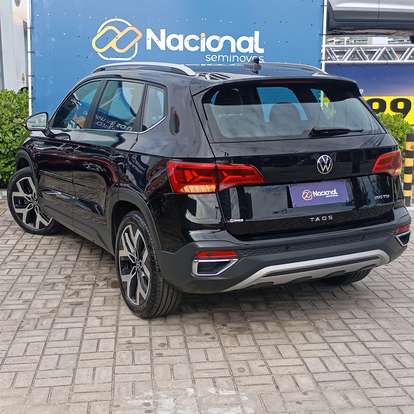 VOLKSWAGEN-TAOS-2024