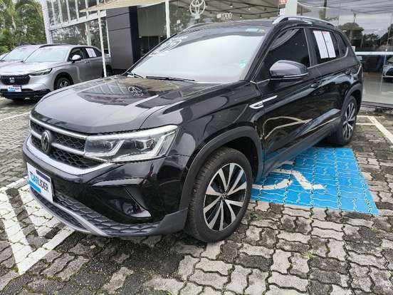 VOLKSWAGEN-TAOS-2021