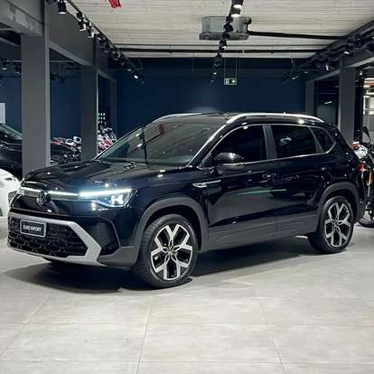 VOLKSWAGEN-TAOS-2025