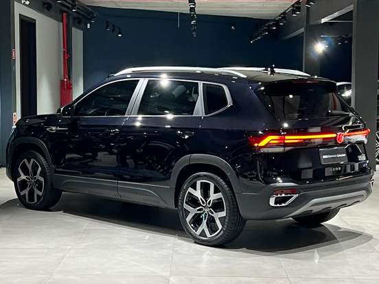 VOLKSWAGEN-TAOS-1.4 250 TSI TOTAL FLEX HIGHLINE AUTOMÁTICO VOLKSWAGEN-TAOS-2025