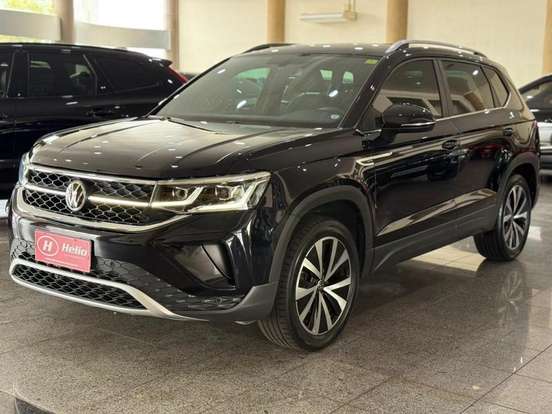 VOLKSWAGEN-TAOS-2021
