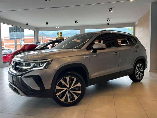 VOLKSWAGEN-TAOS-2023