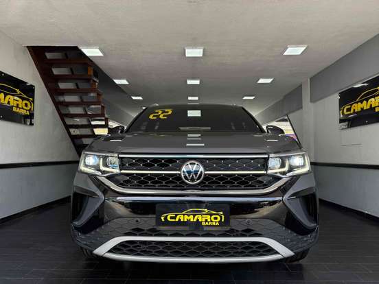 VOLKSWAGEN-TAOS-2021