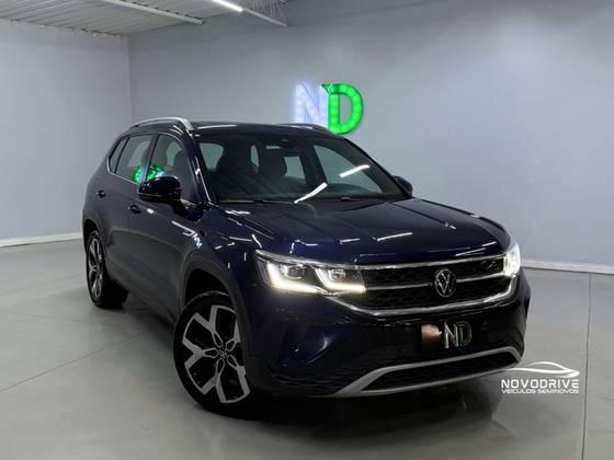 VOLKSWAGEN TAOS 1.4 250 TSI TOTAL FLEX HIGHLINE AUTOMÁTICO