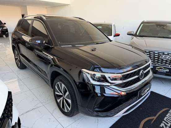 VOLKSWAGEN-TAOS-2021