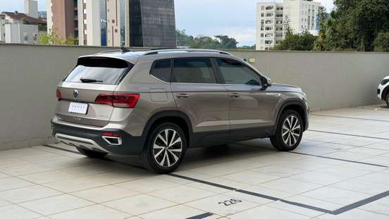 VOLKSWAGEN-TAOS-1.4 250 TSI TOTAL FLEX HIGHLINE AUTOMÁTICO VOLKSWAGEN-TAOS-2023