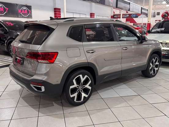 VOLKSWAGEN-TAOS-1.4 250 TSI TOTAL FLEX HIGHLINE AUTOMÁTICO VOLKSWAGEN-TAOS-2024