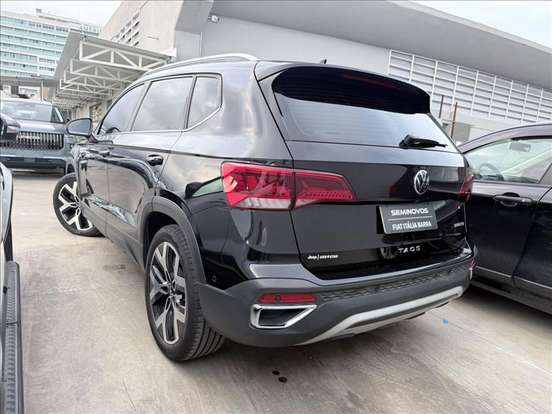 VOLKSWAGEN-TAOS-2024
