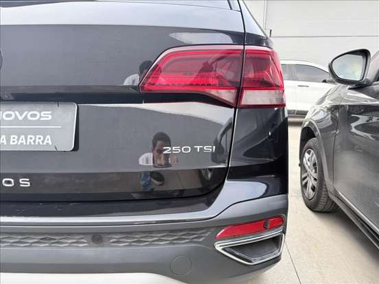 VOLKSWAGEN-TAOS-2024