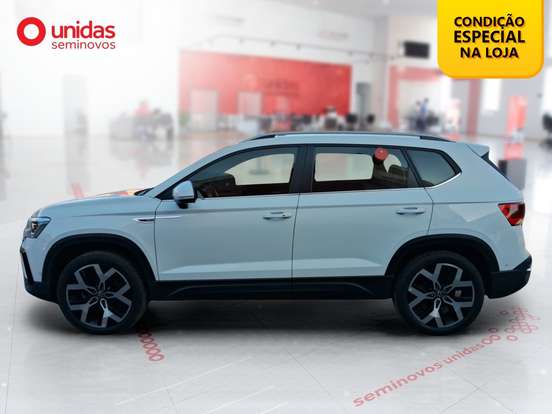 VOLKSWAGEN-TAOS-2024