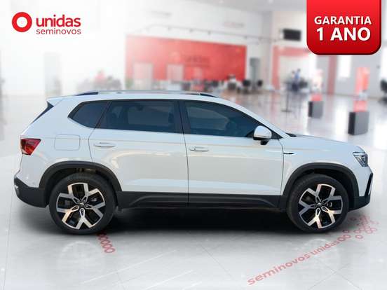 VOLKSWAGEN-TAOS-2024