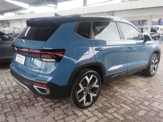 VOLKSWAGEN-TAOS-2026