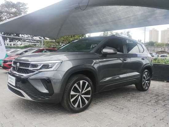 VOLKSWAGEN-TAOS-2021