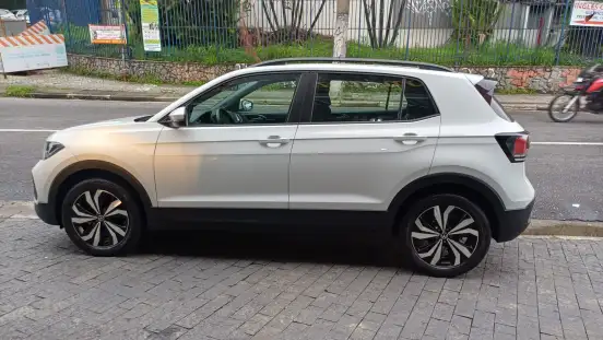 VOLKSWAGEN-T-CROSS-2024