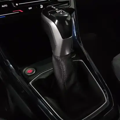 VOLKSWAGEN-T-CROSS-2023