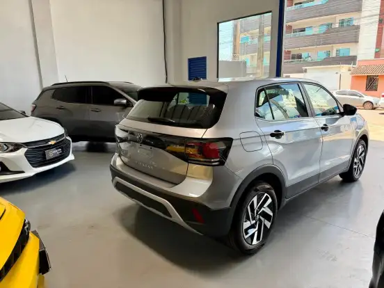 VOLKSWAGEN-T-CROSS-2027