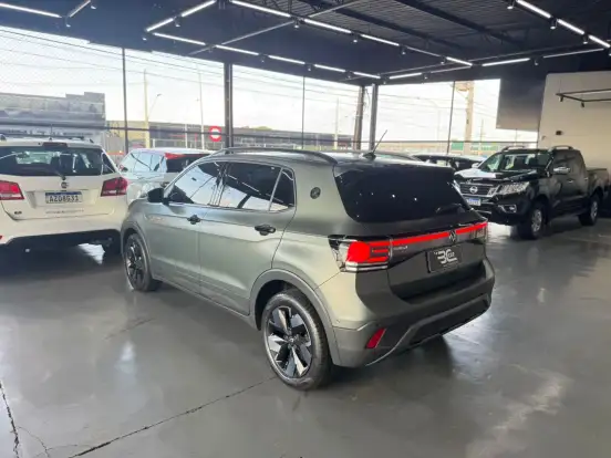 VOLKSWAGEN-T-CROSS-2026