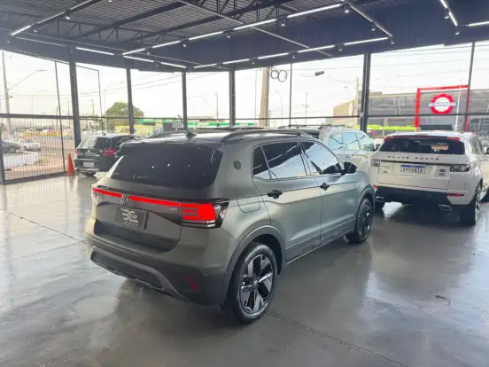 VOLKSWAGEN-T-CROSS-2026