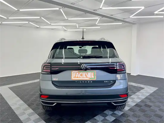 VOLKSWAGEN-T-CROSS-1.4 250 TSI TOTAL FLEX HIGHLINE AUTOMÁTICO VOLKSWAGEN-T-CROSS-2023