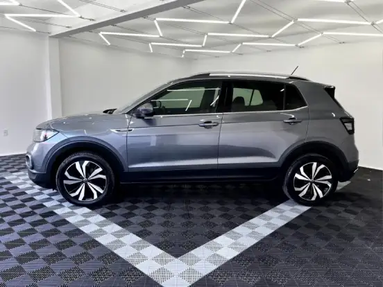 VOLKSWAGEN-T-CROSS-1.4 250 TSI TOTAL FLEX HIGHLINE AUTOMÁTICO VOLKSWAGEN-T-CROSS-2023