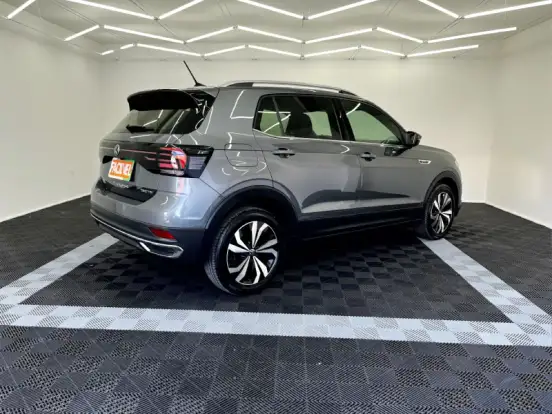 VOLKSWAGEN-T-CROSS-1.4 250 TSI TOTAL FLEX HIGHLINE AUTOMÁTICO VOLKSWAGEN-T-CROSS-2023