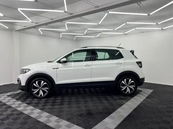 VOLKSWAGEN-T-CROSS-1.4 250 TSI TOTAL FLEX HIGHLINE AUTOMÁTICO VOLKSWAGEN-T-CROSS-2023
