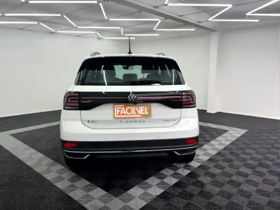 VOLKSWAGEN-T-CROSS-2023