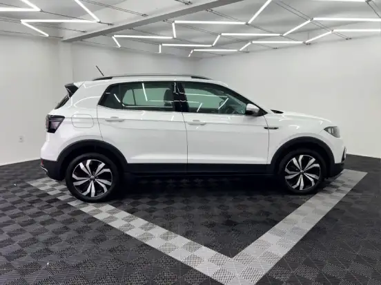VOLKSWAGEN-T-CROSS-1.4 250 TSI TOTAL FLEX HIGHLINE AUTOMÁTICO VOLKSWAGEN-T-CROSS-2023