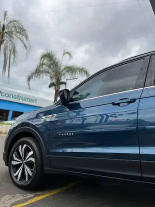 VOLKSWAGEN-T-CROSS-2023