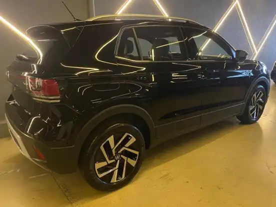 VOLKSWAGEN-T-CROSS-2025