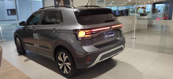 VOLKSWAGEN-T-CROSS-2024