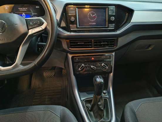 VOLKSWAGEN-T-CROSS-2023