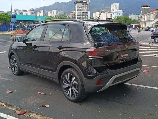 VOLKSWAGEN-T-CROSS-2024