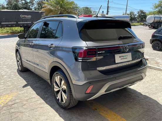 VOLKSWAGEN-T-CROSS-2026