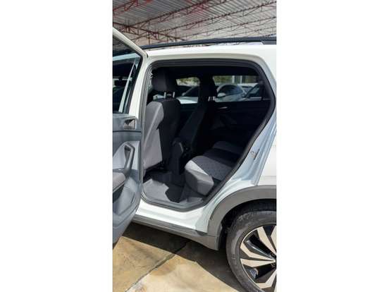 VOLKSWAGEN-T-CROSS-2023