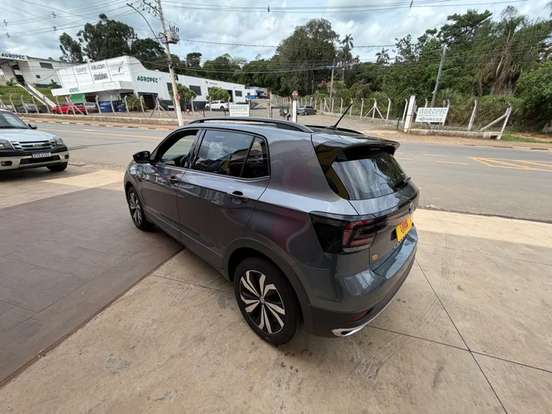 VOLKSWAGEN-T-CROSS-2020