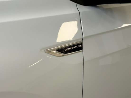 VOLKSWAGEN-T-CROSS-2024