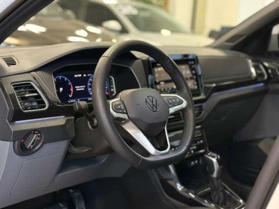 VOLKSWAGEN-T-CROSS-2024
