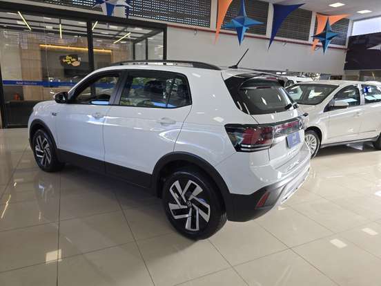 VOLKSWAGEN-T-CROSS-2024