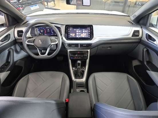 VOLKSWAGEN-T-CROSS-2024