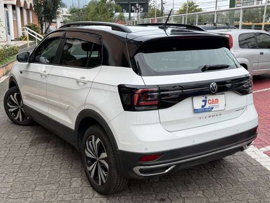 VOLKSWAGEN-T-CROSS-2022