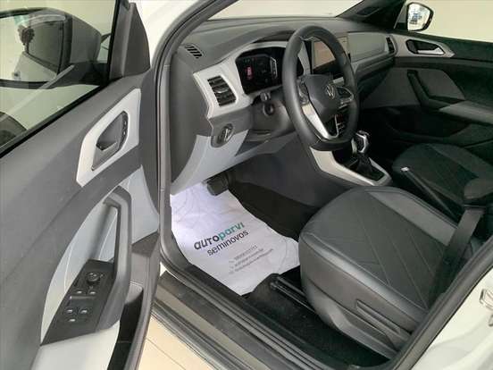 VOLKSWAGEN-T-CROSS-2025